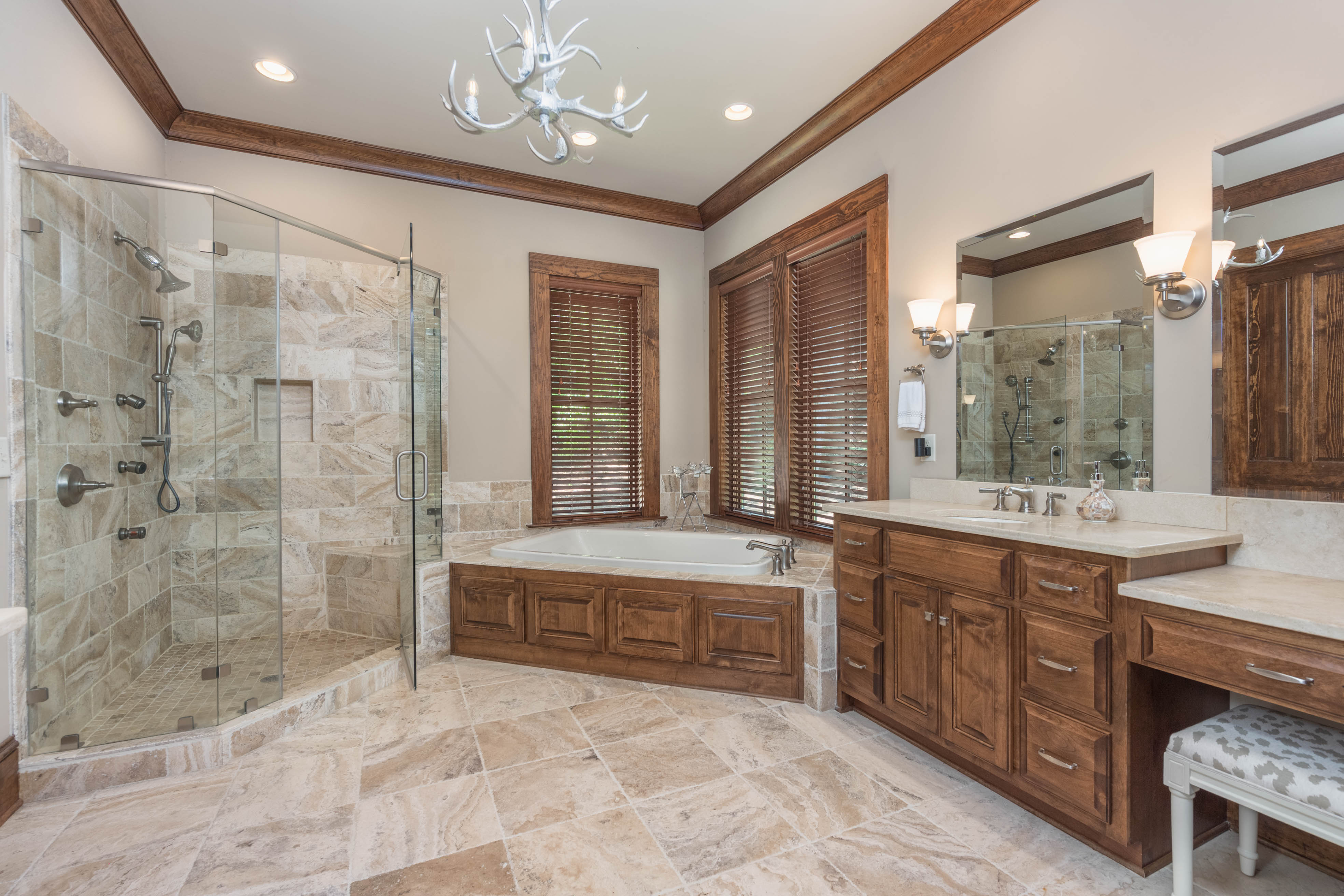 1040 Woodmont Ct. image 20